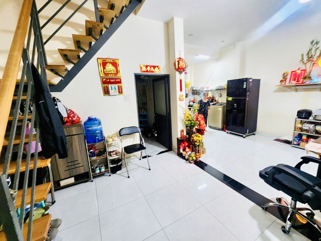 HOT, KẸT TIỀN BÁN GẤP NHÀ ĐẸP HƯNG PHÚ [P10 Q8] DT 37M2 (6 X 7M) 2T, 3PN, 3WC CHỈ 4.15 TỶ - Ảnh chính